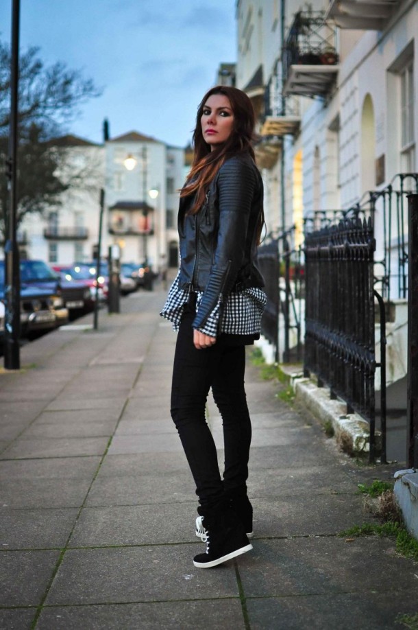 simona-mar-fashion-blog-street-style-zara-quilet-leather-jacket-vest-Denim-Supply-Ralph-Lauren-Gingham-check-Shirt-oasis-skinny-trousers-steve-madden-Lleve-wedge-heeled-trainer-suede-sneakers-1